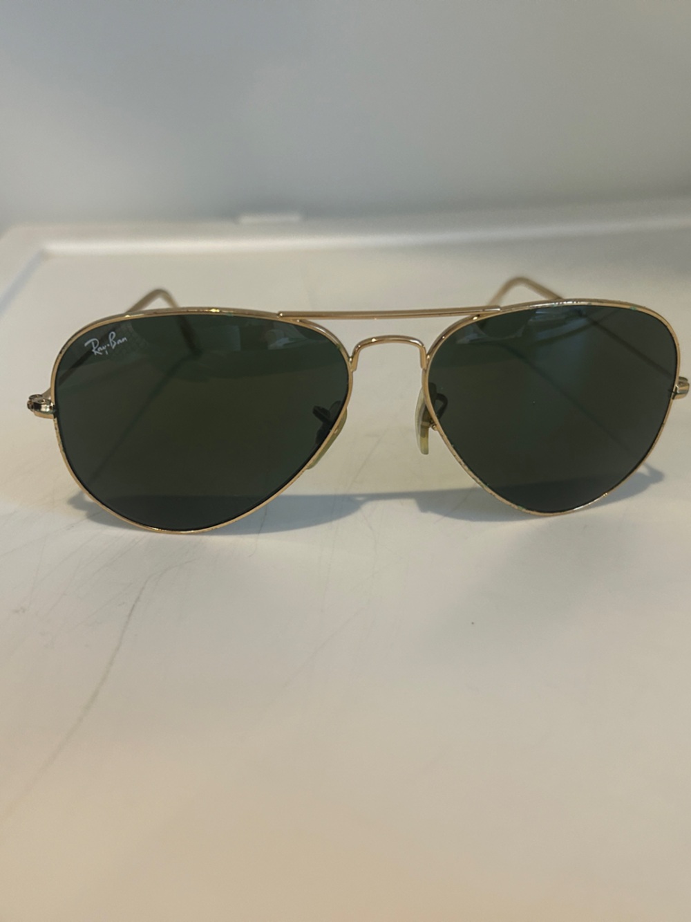 Ray-Ban Men’s Gold Aviator Sunglasses with Dark Green Lenses